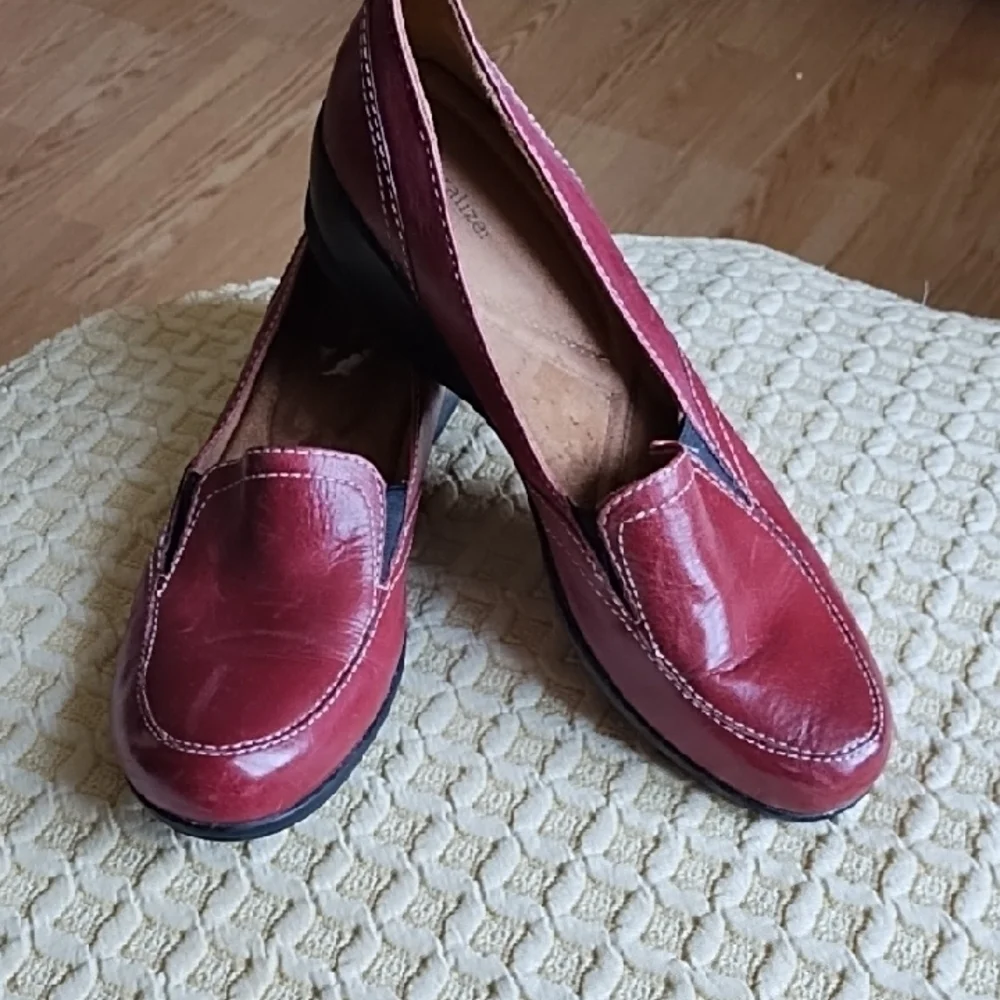 Naturalizer Red Leather Shoe 11 N